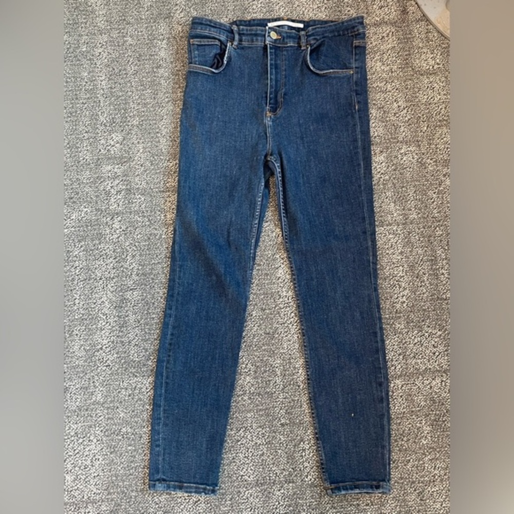 Zara high waisted super stretch Trafaluc jeans, slim fit, compression. Size 12